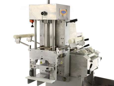 The Capitani Universal 85 Super